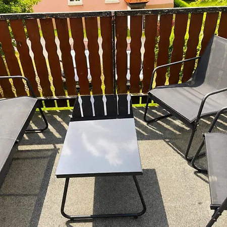 Monteur-ferienwohnung Julianna In Apartman Bad Staffelstein